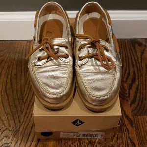 Sperry boat shoes